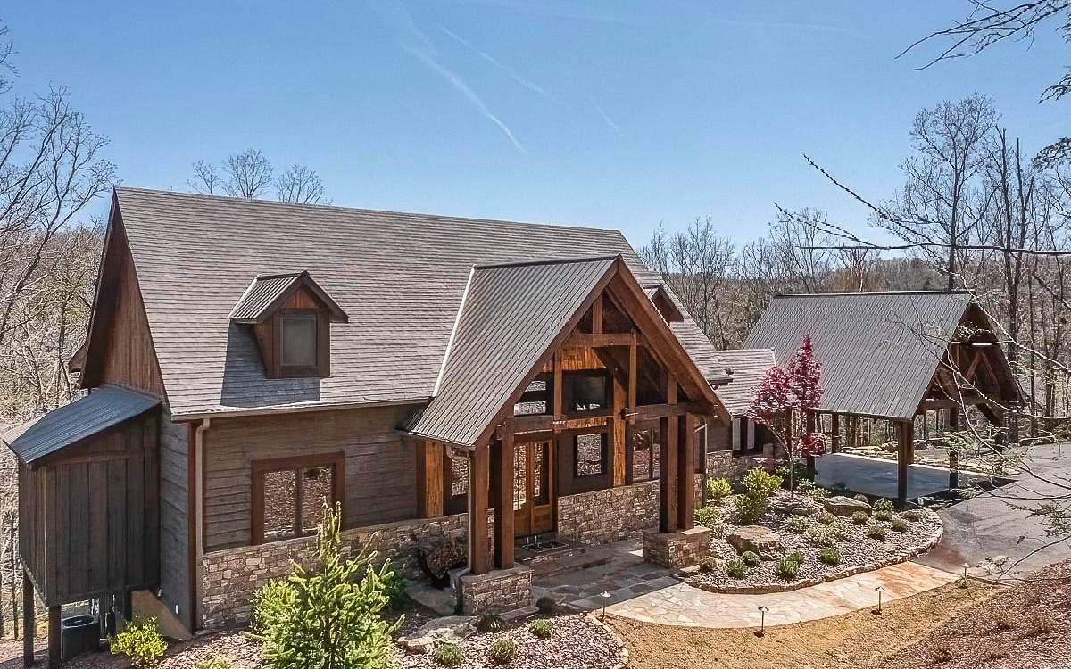 400 Miracle Lane - Photo 1