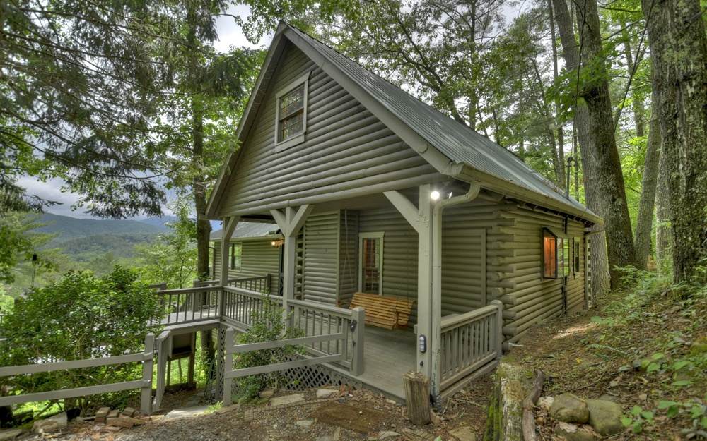477 Mountain View Circle - Photo 1
