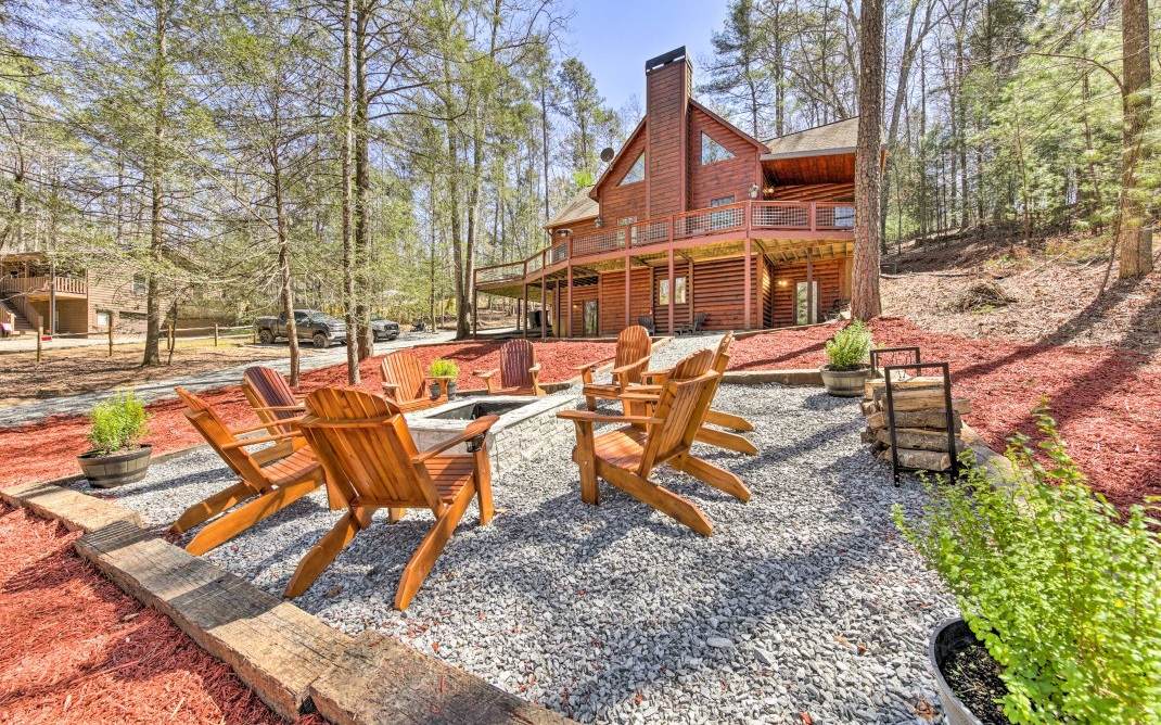 579 Ashley Drive - Photo 1