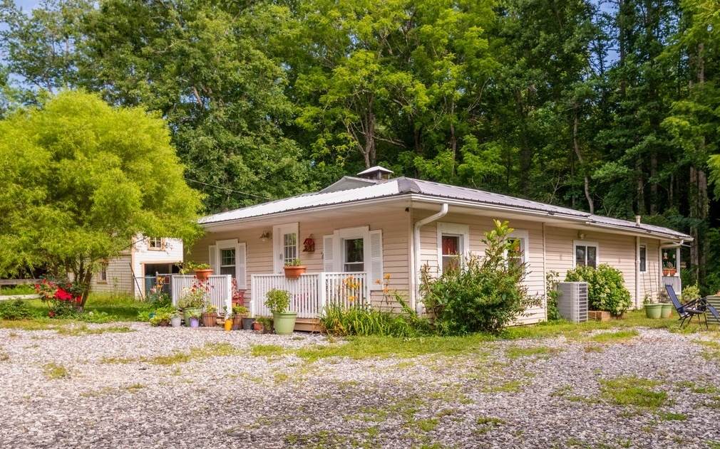 2982 State Highway 325 - Photo 1
