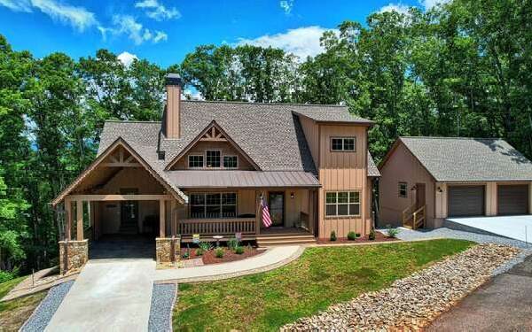222 Falcon Overlook - Photo 1