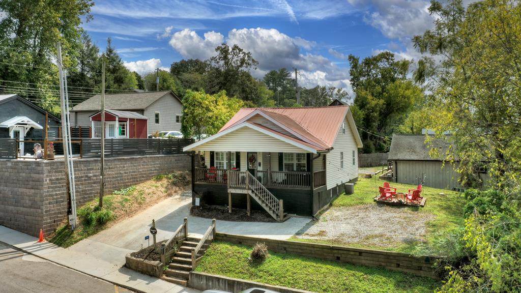 154 Mountain Street - Photo 1
