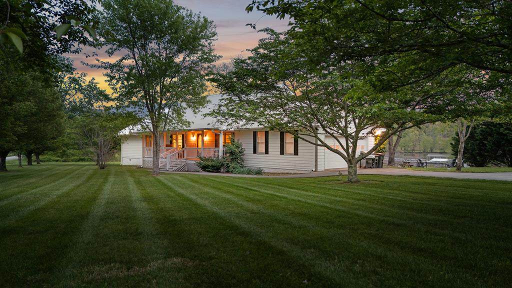 2180 Pine Lake Road - Photo 1