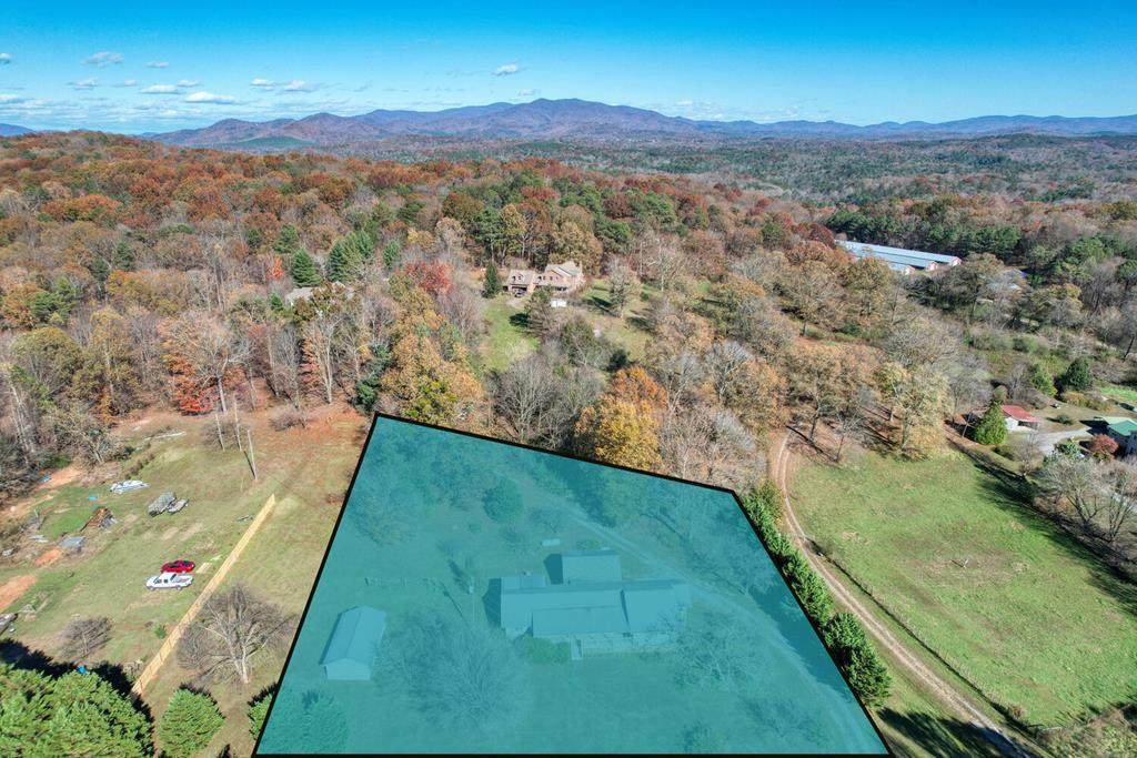 431 Clear Creek Rd - Photo 1
