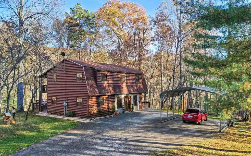 18 Wolf Den Valley Road - Photo 1