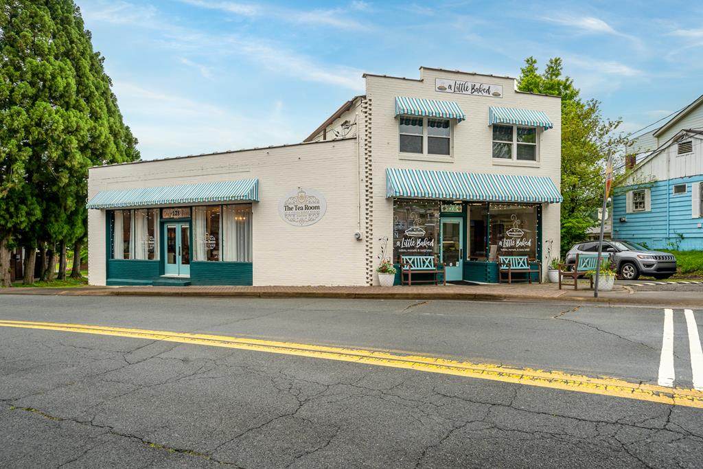 128 Main Street N - Photo 1