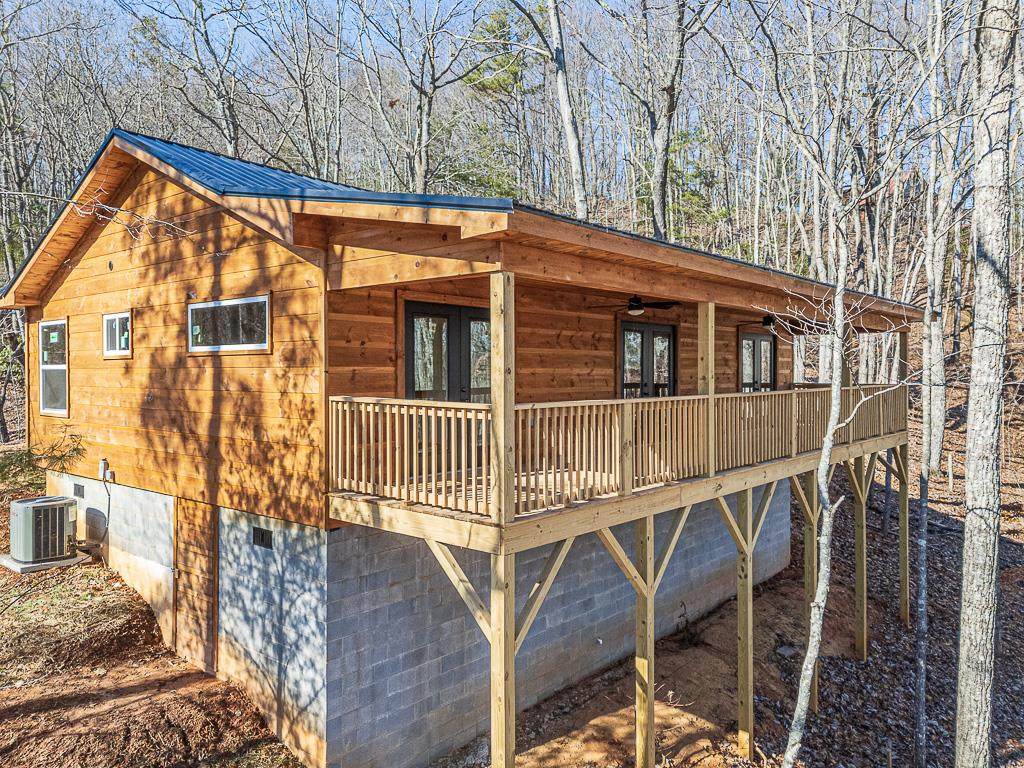 87 Tuscarora Trail - Photo 1