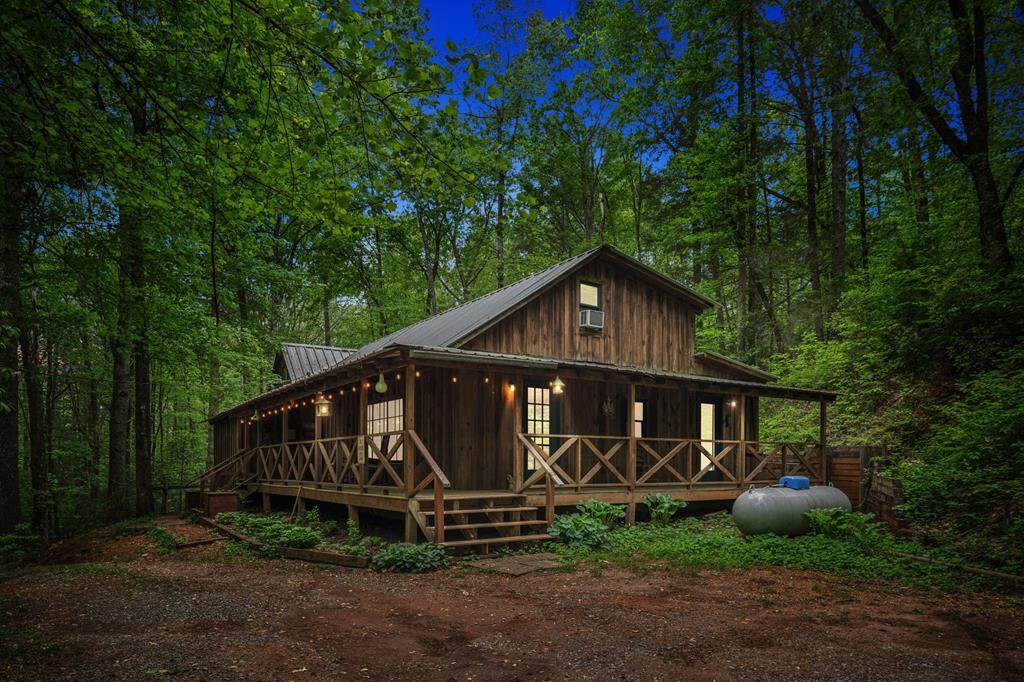 85 Clear Lake Court - Photo 1