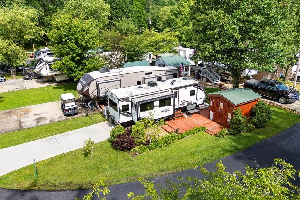 496 Vista Circle - Photo 1