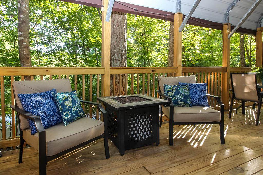 85 27th Street - Photo 1