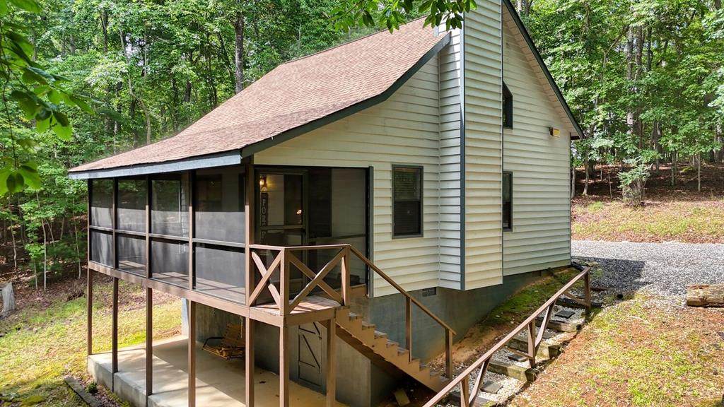 121 Hawks Nest Lane - Photo 1