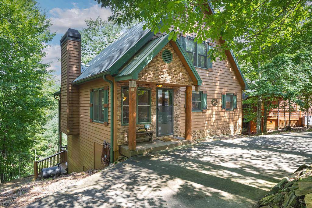 363 Palisade Drive - Photo 1