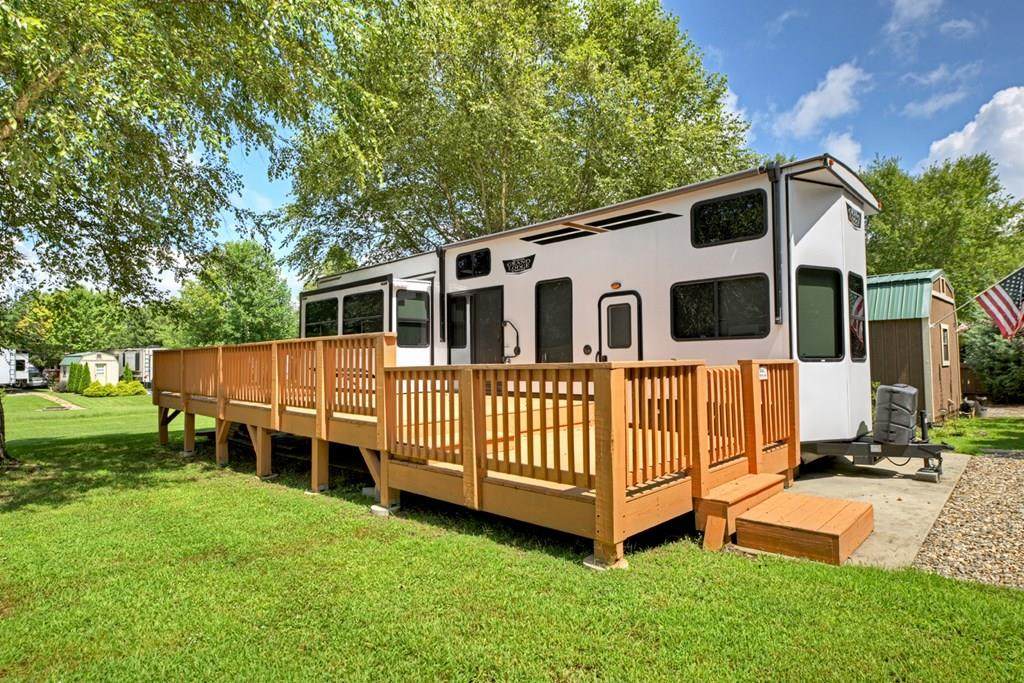 201 Kole Drive - Photo 1