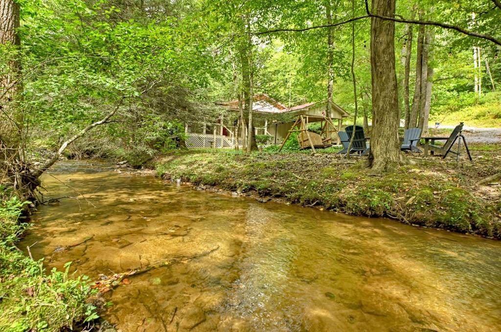 407 Tanglewood Drive - Photo 1