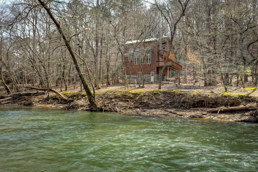 102 Addle Way - Photo 1