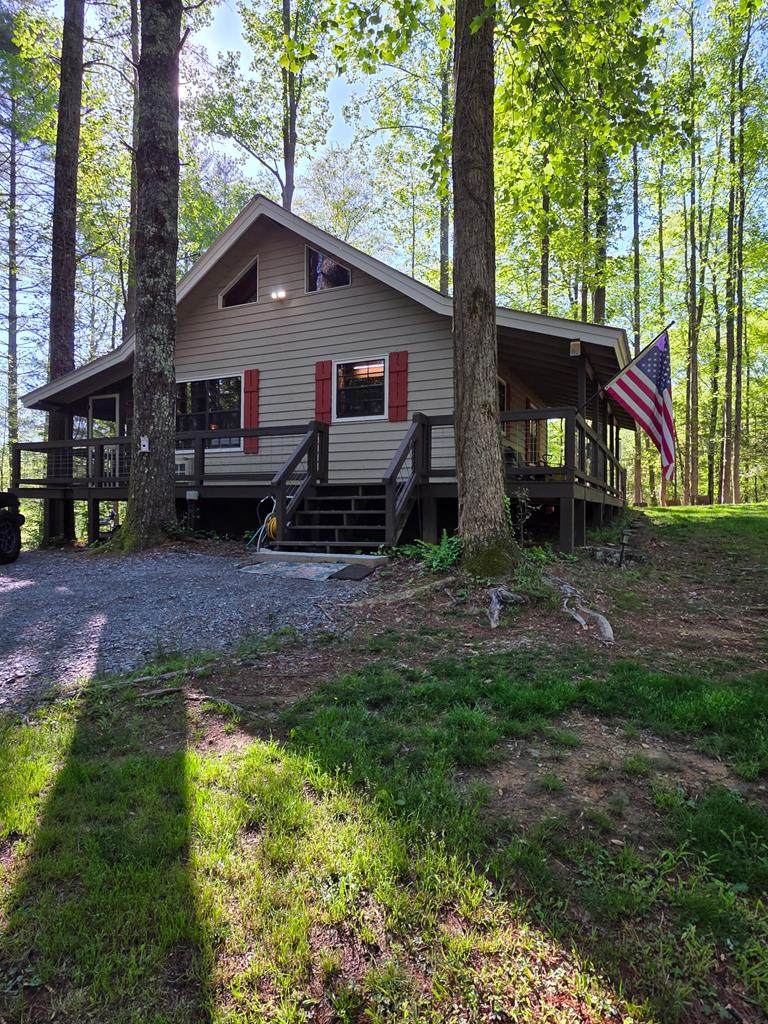 146 Holly Circle - Photo 1