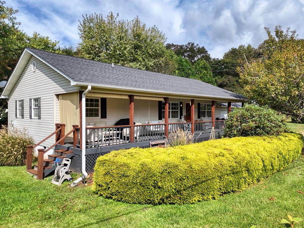 2726 Deer Run Drive - Photo 1