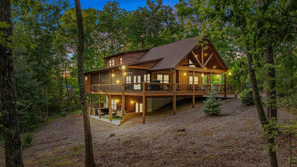 12 Heritage Drive - Photo 1