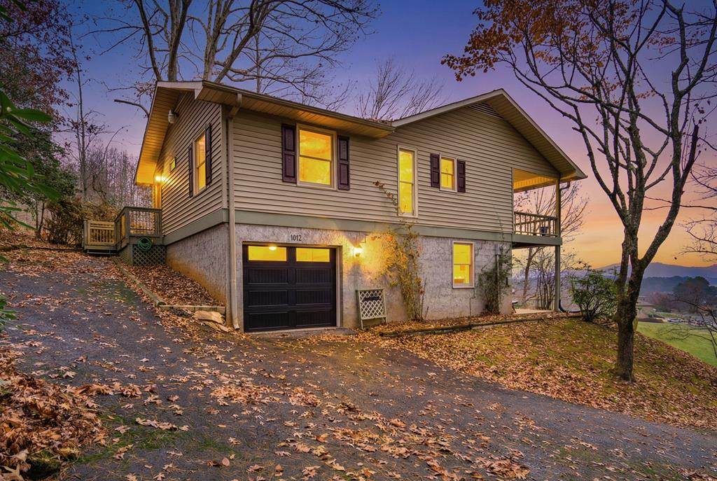 1612 Lakeview Dr - Photo 1