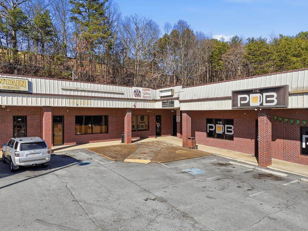 941 Maddox Drive - Photo 1