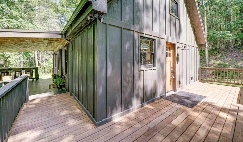 81 Falcon Circle - Photo 1