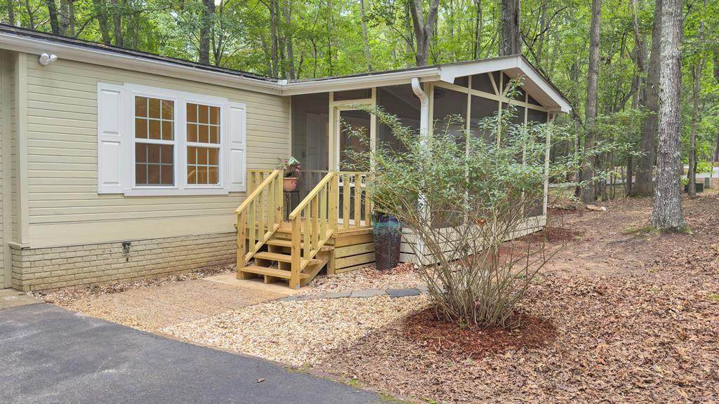 600 Lakeside Drive - Photo 1