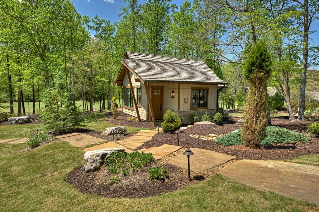 https://bt-photos.global.ssl.fastly.net/negeorgia/orig_boomver_1_430174-2.jpg
