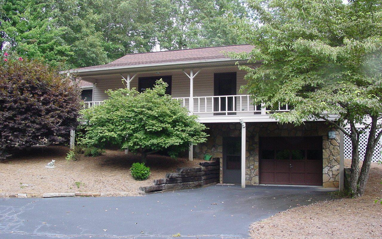 436 Longview Drive - Photo 1