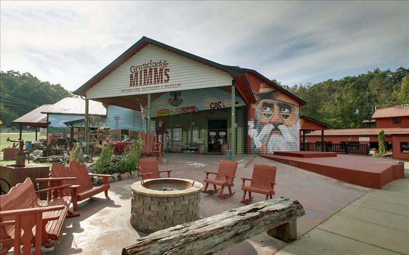 161 Pappys Plaza - Photo 1