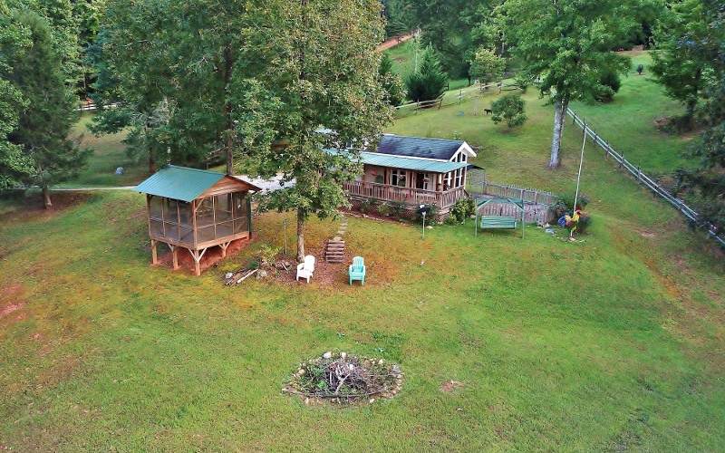916 Mcdonald Road - Photo 1
