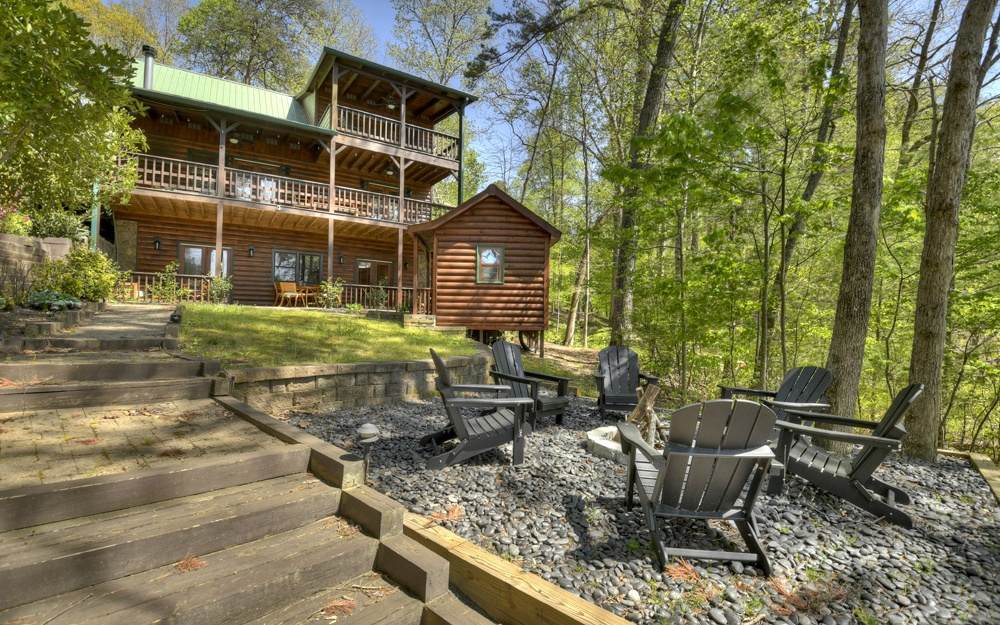 176 Overlake Court - Photo 1