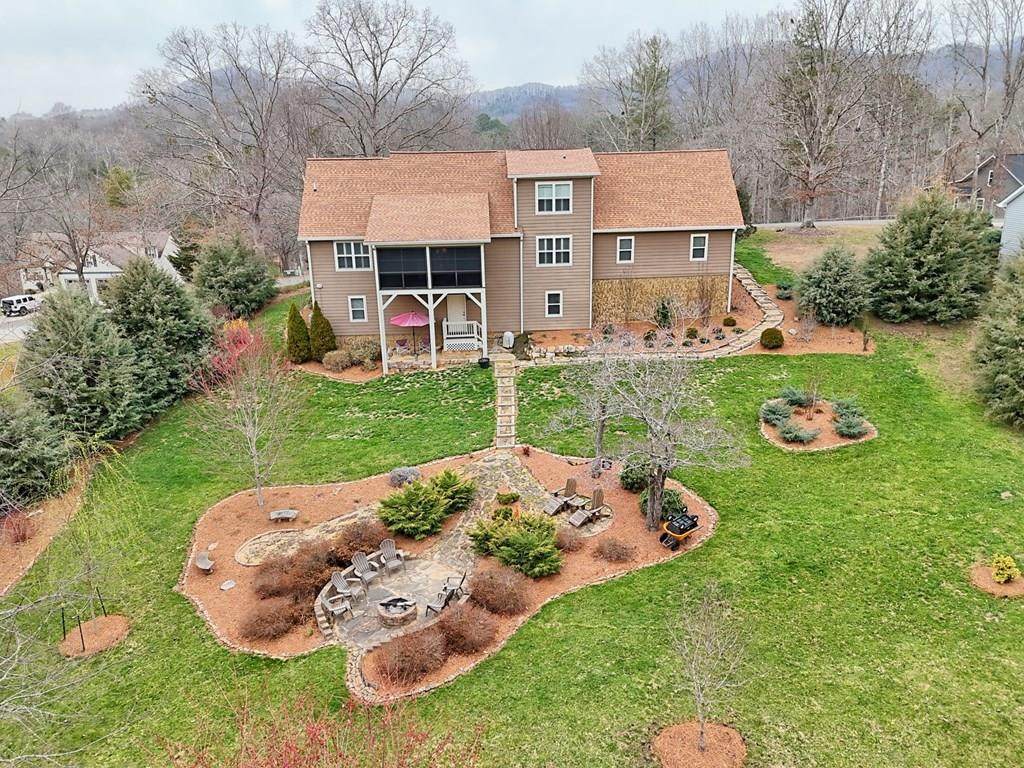 183 White Meadows Drive - Photo 1