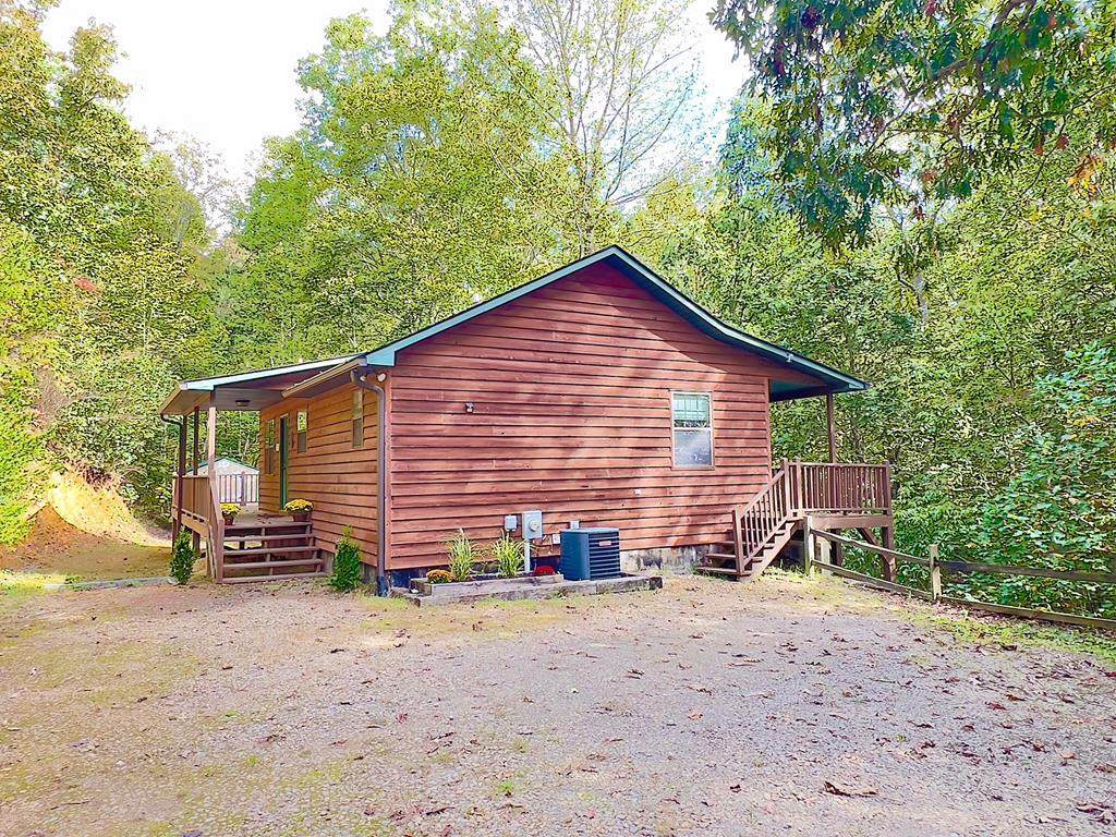 384 Shadow Pines Drive - Photo 1