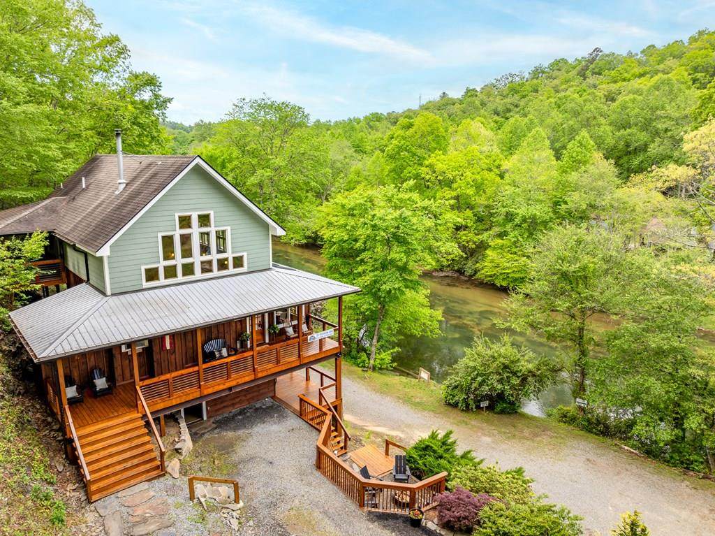 261 Riverview Drive - Photo 1