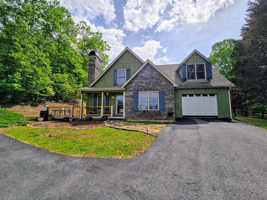 726 Gage Drive - Photo 1
