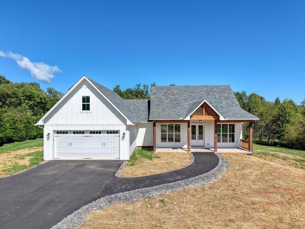 124 Meadow Brooke Lane - Photo 1