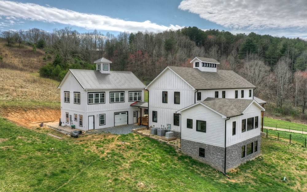 275 Rocky Top Lane - Photo 1