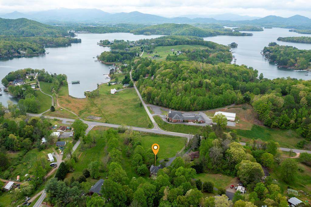 305 Hwy 175 - Photo 1