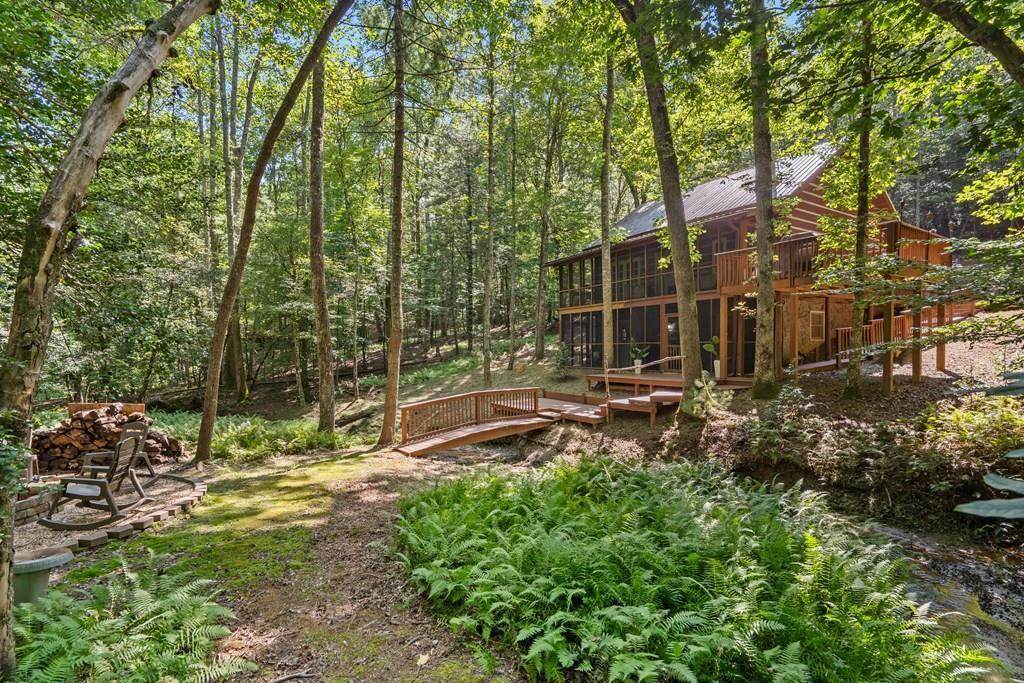 136 Honeysuckle Way - Photo 1