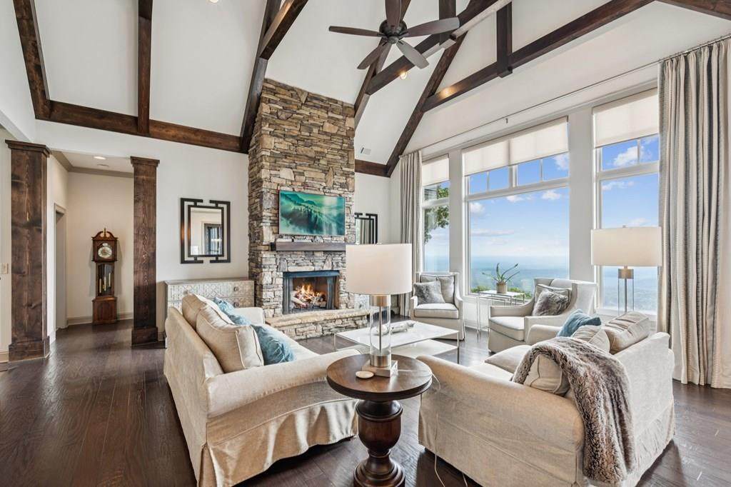 1455 Ridgeview Drive - Photo 1