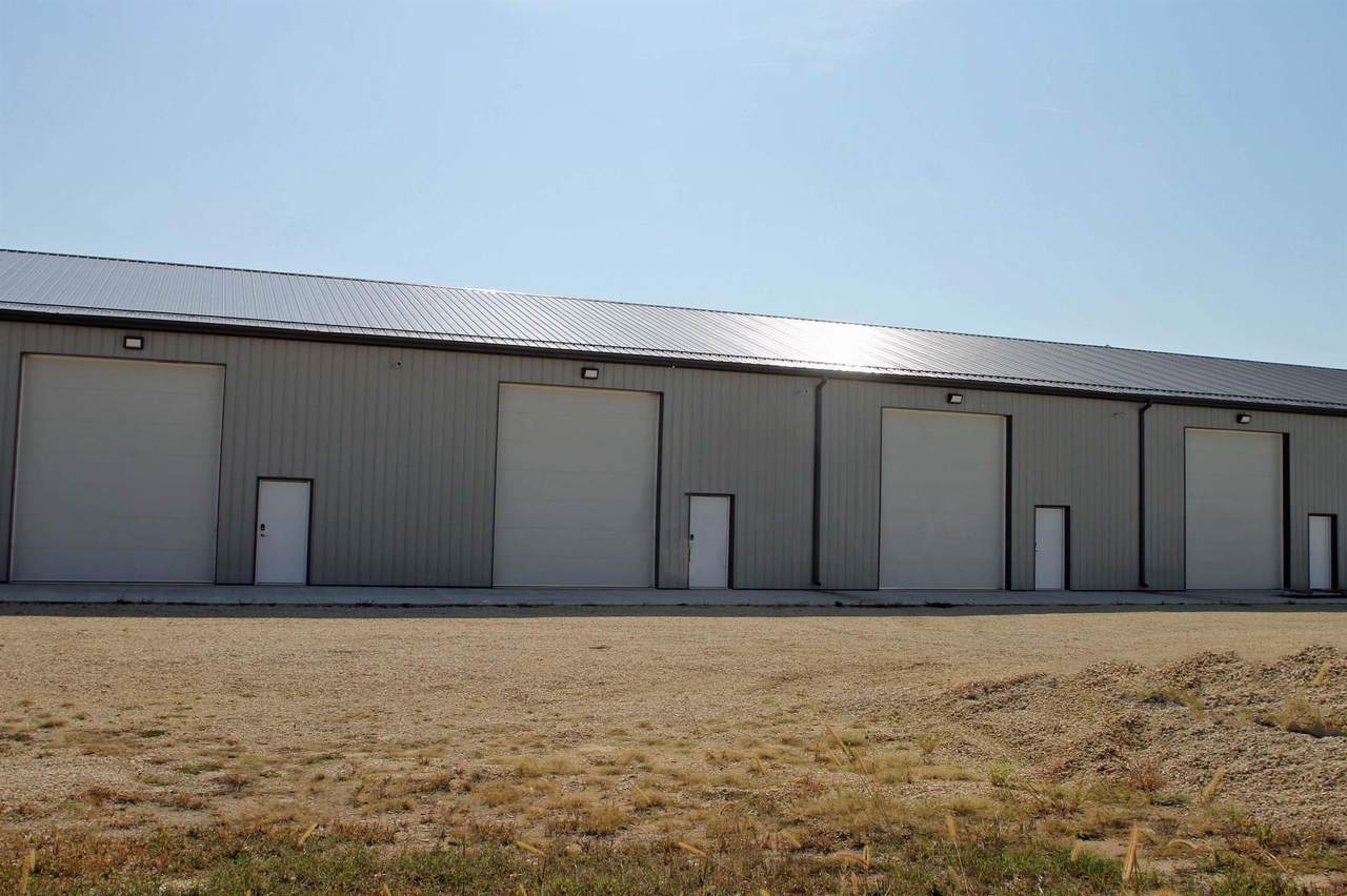 900 Adams Parkway - Photo 1
