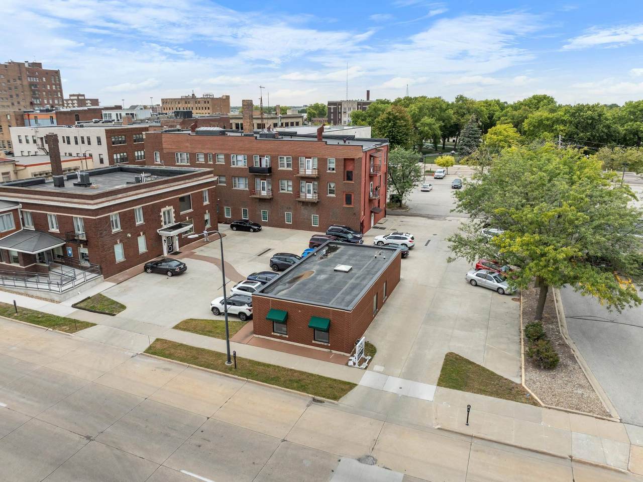 415 5th Street - Photo 1
