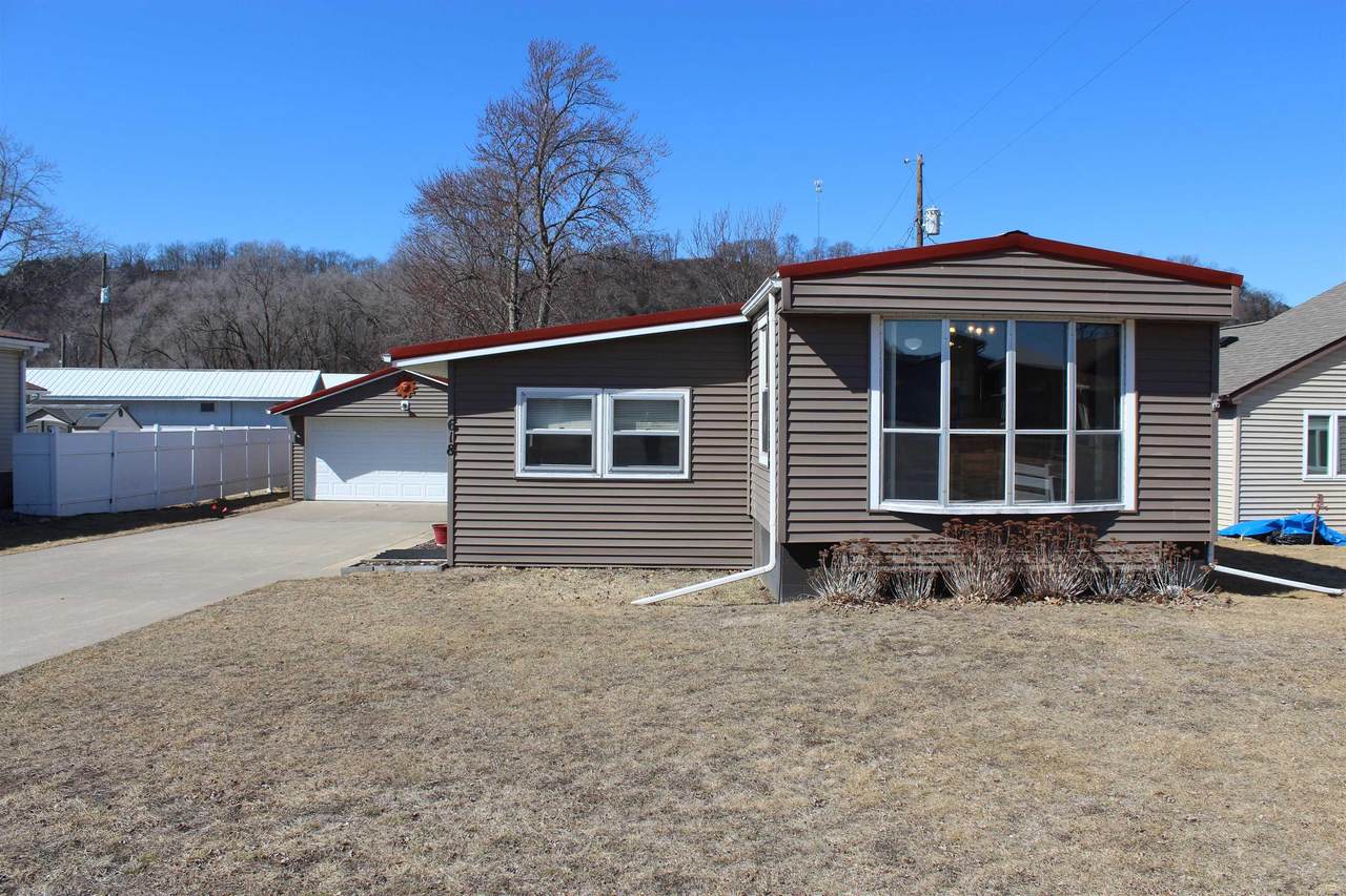 618 Sunset View Street - Photo 1