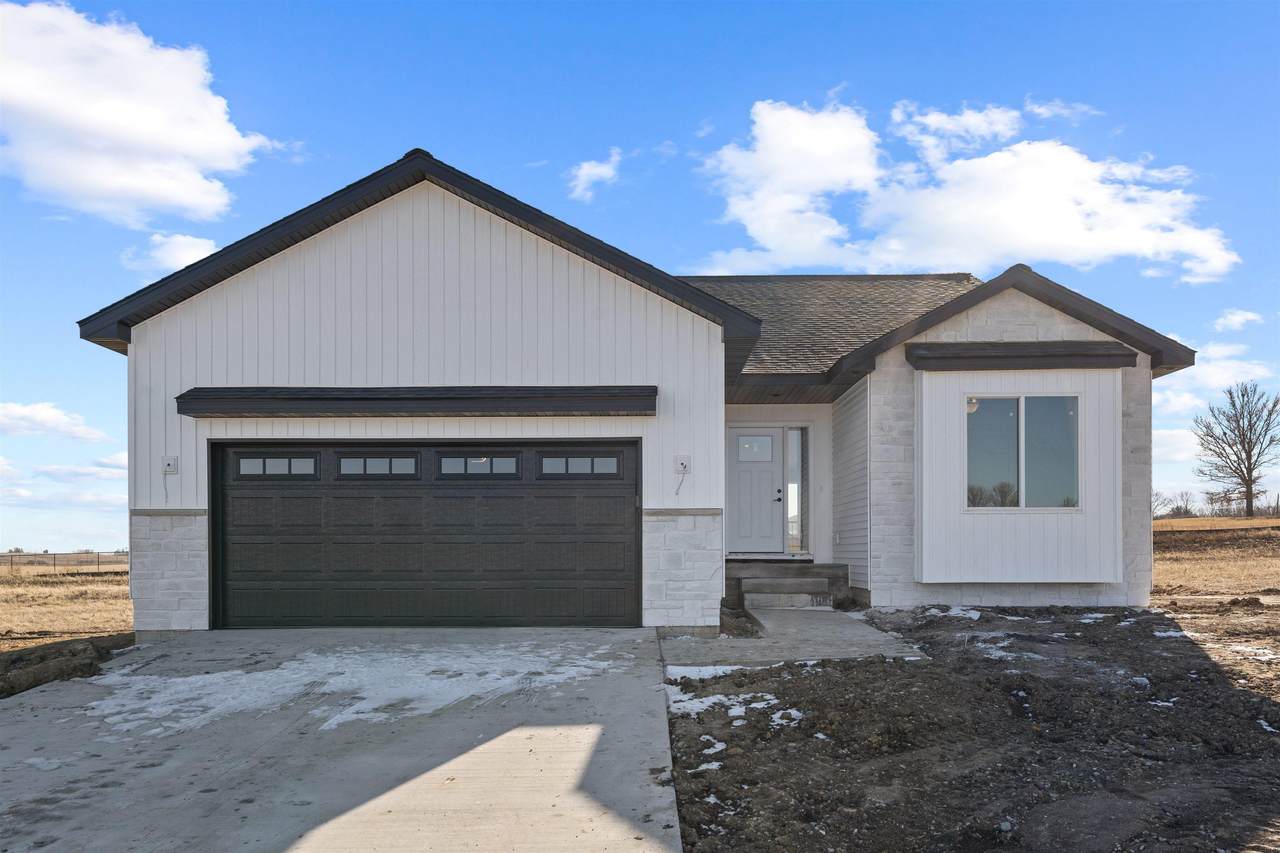 128 Paradise Blvd - Photo 1