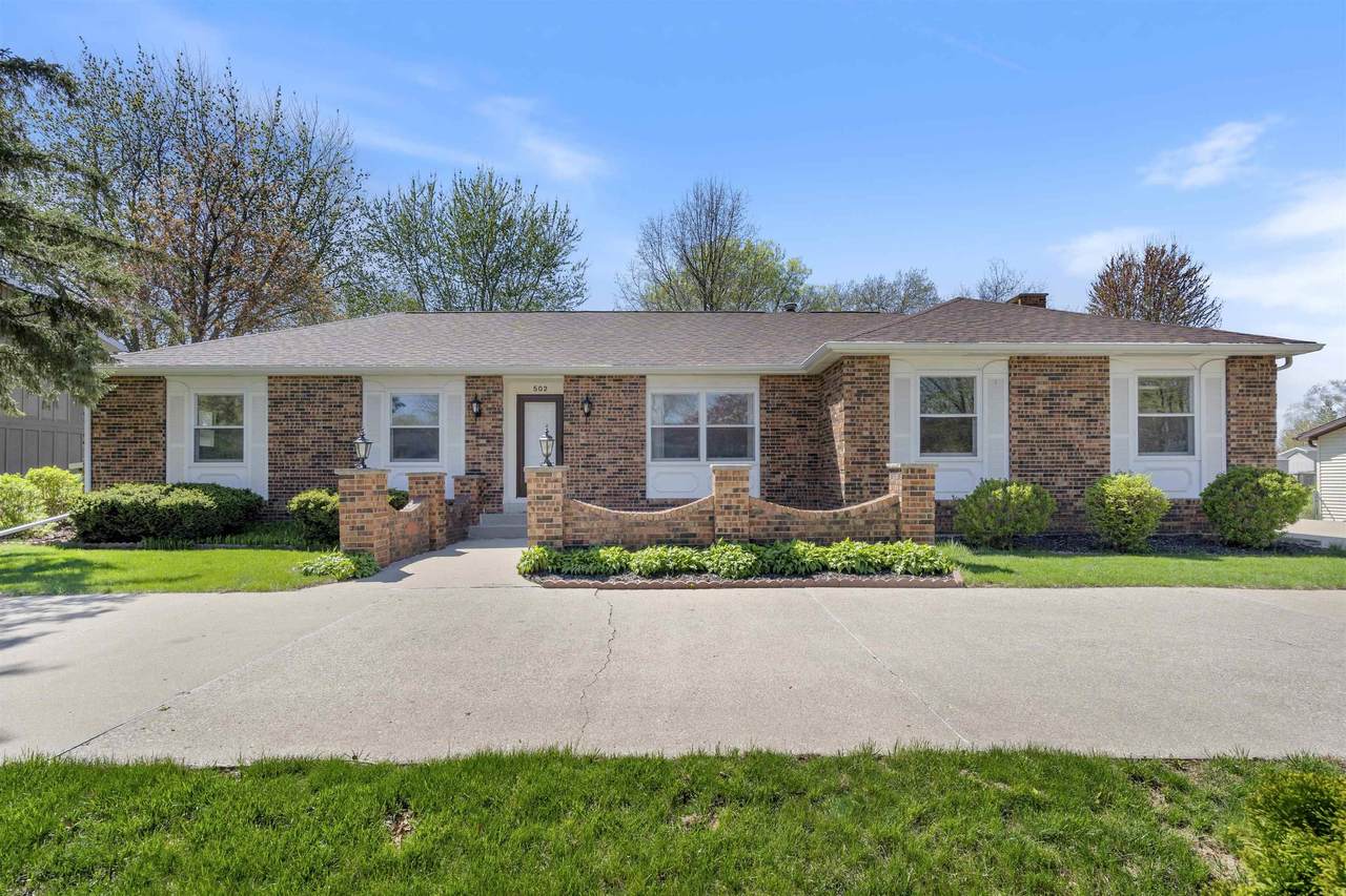 502 Oak Park Boulevard - Photo 1