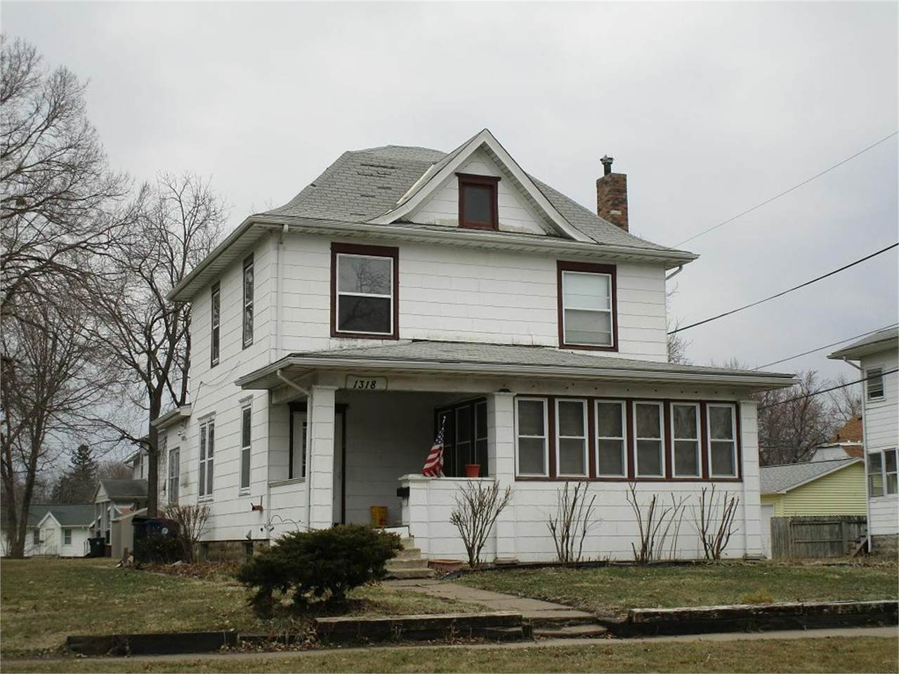 1318 2nd Street - Photo 1
