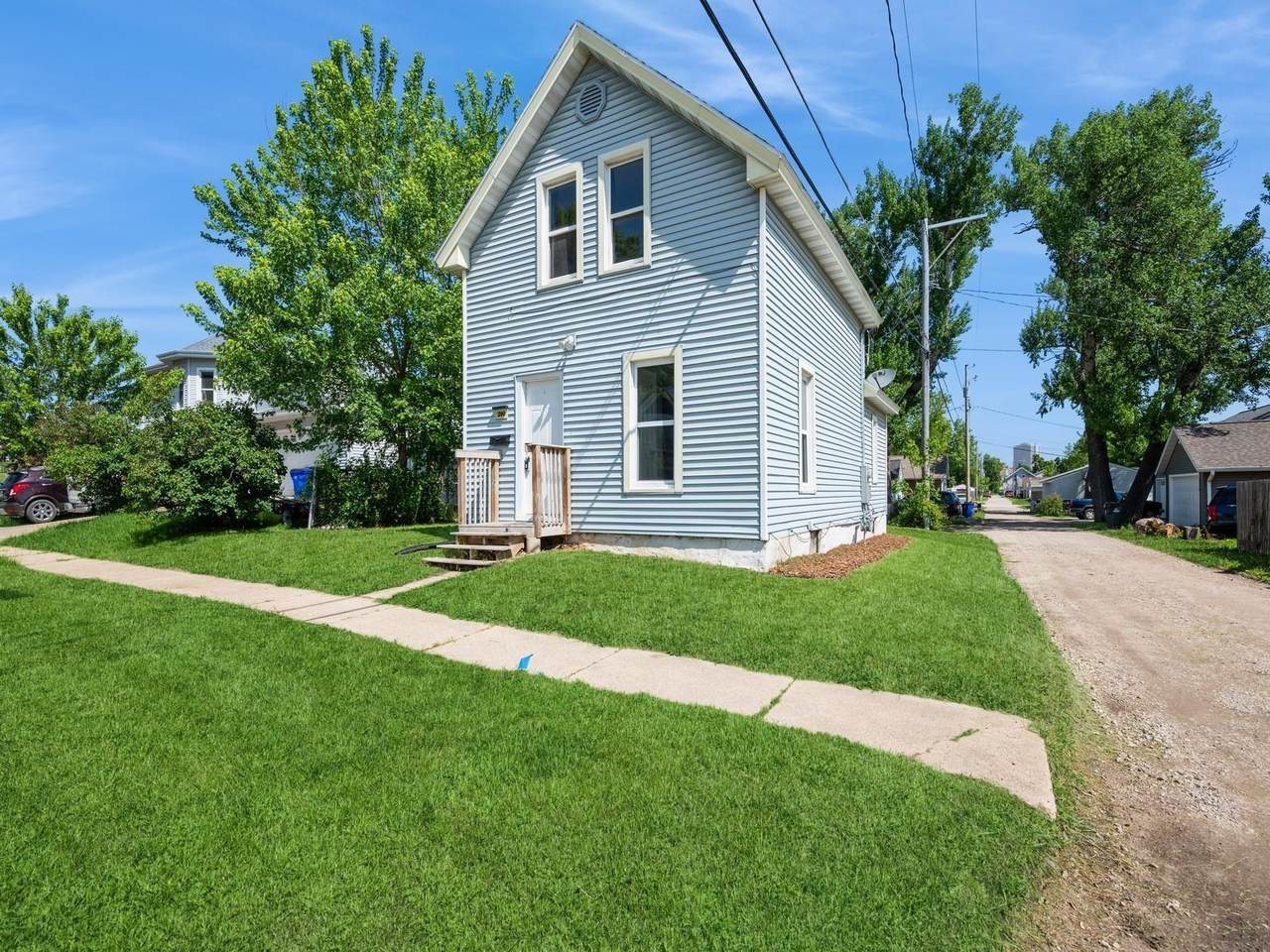 280 14th Avenue - Photo 1