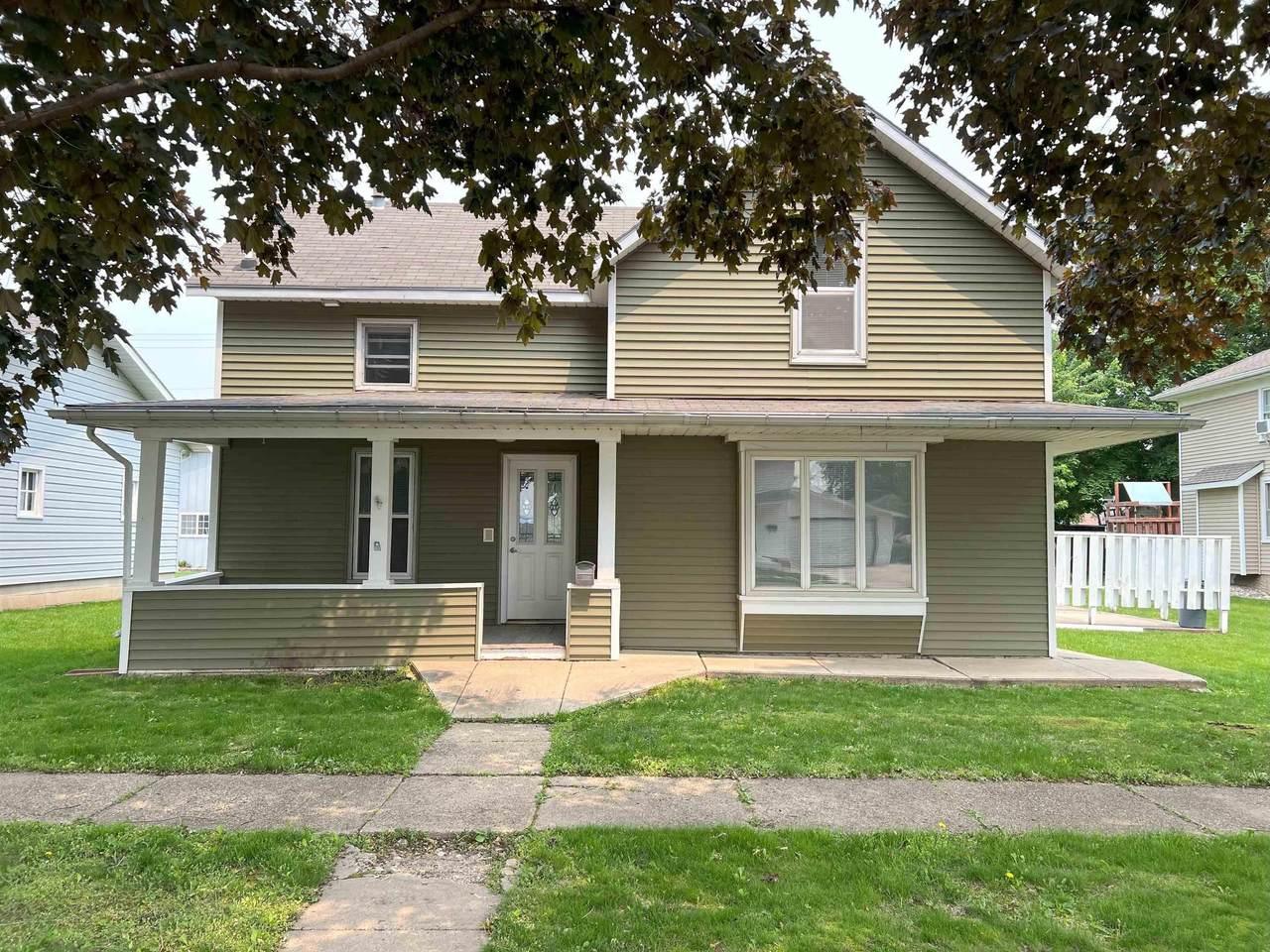 1119 State St - Photo 1