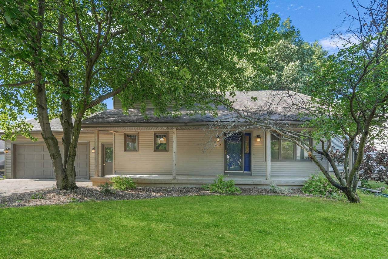 2712 Ryan Drive - Photo 1