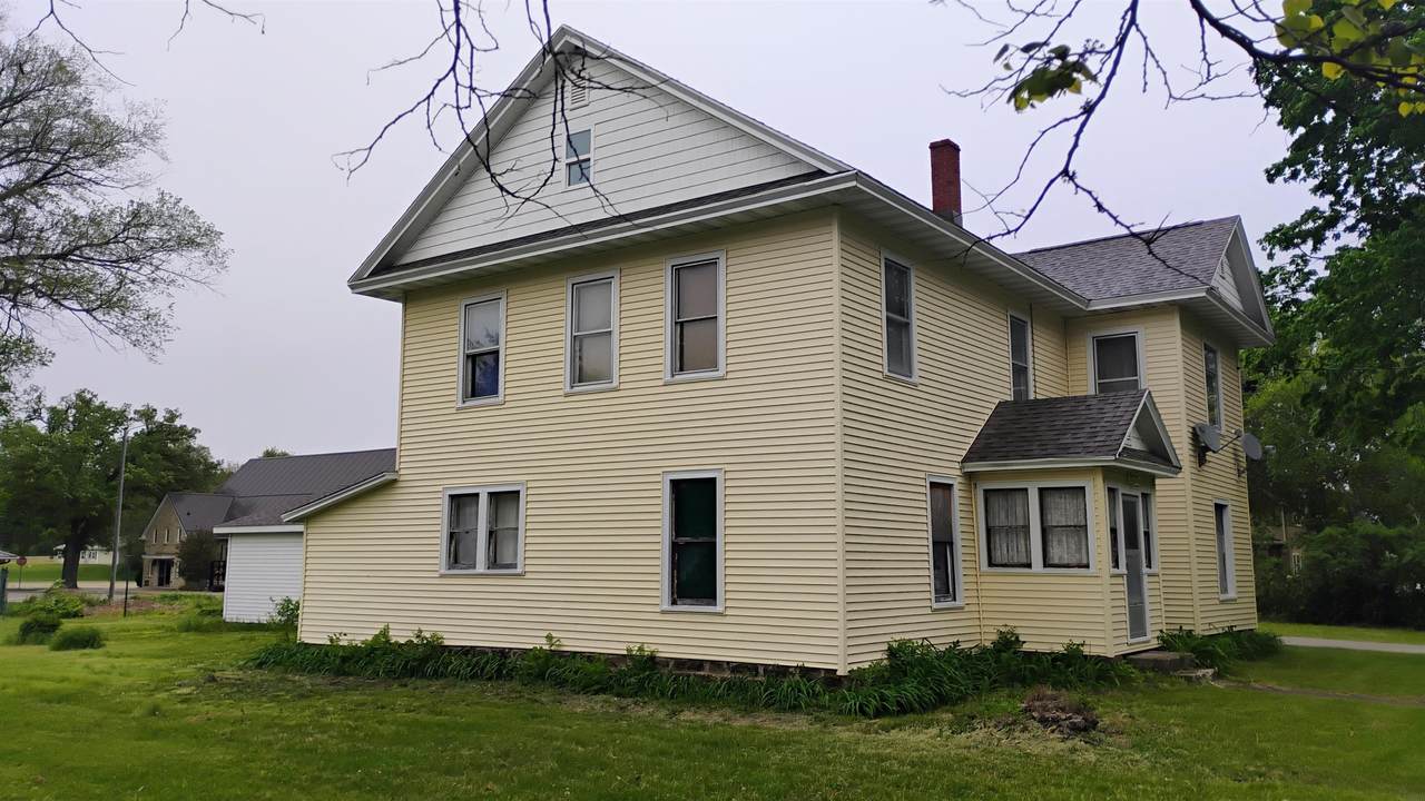 201 Main Street - Photo 1